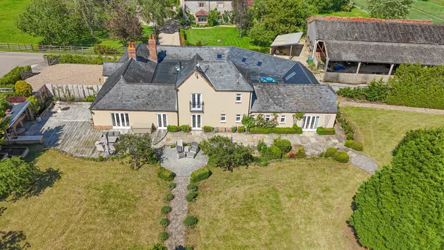 Wotton Underwood, Buckinghamshire, HP18, photo 1