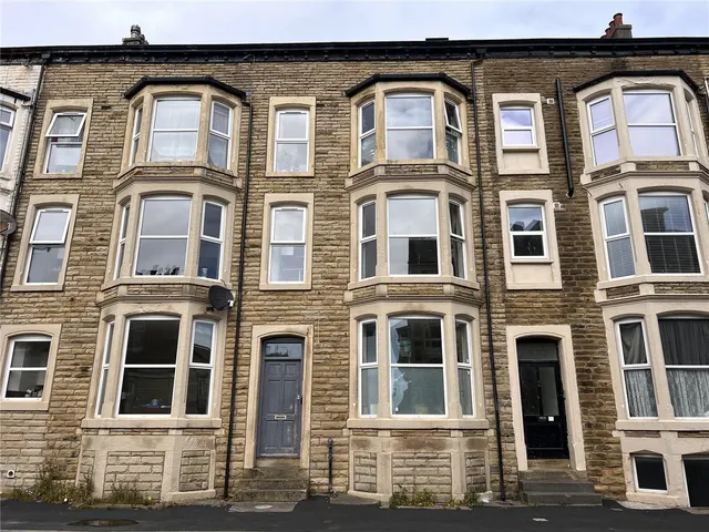 Alexandra Road, Morecambe, LA3, photo 1
