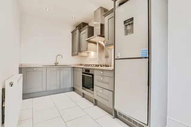 Imperial Close, Wakefield, WF2, photo 2