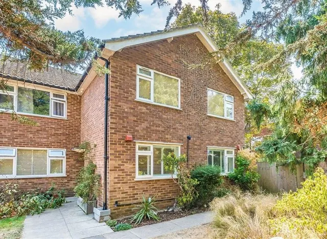 Munster Road, Teddington, TW11, photo 1