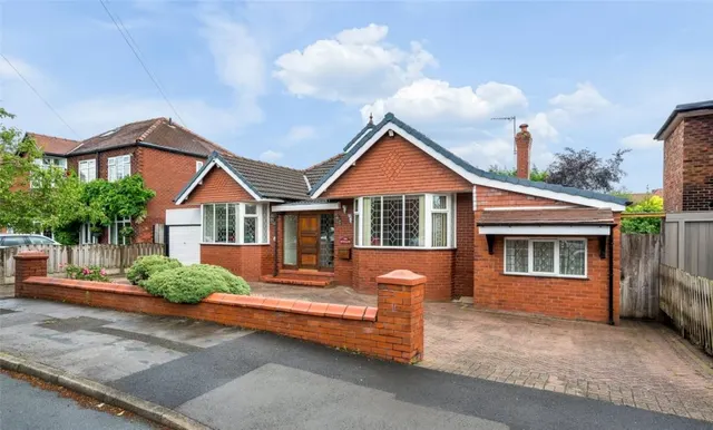 Delamere Road, Gatley, photo 1