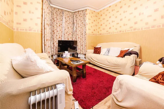 Photo 2 — Meanley Road, Manor Park, London, E12