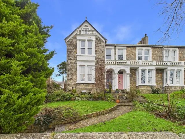 Clinton Road, Redruth, photo 1