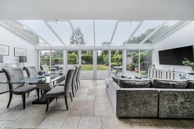 Wood Lane, Ruislip, HA4, photo 3