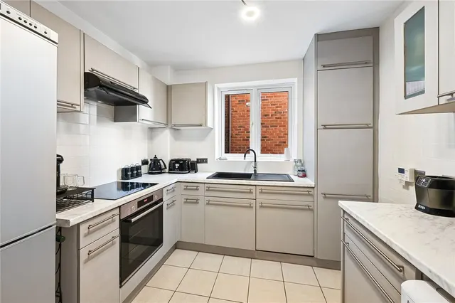 Photo 2 — Croydon Road, Beckenham, BR3