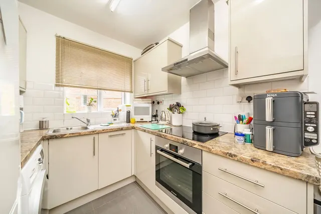 Grange Road, W4, photo 3