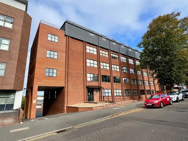 Photo 2 — Station Road, Kettering, Northamptonshire, NN15