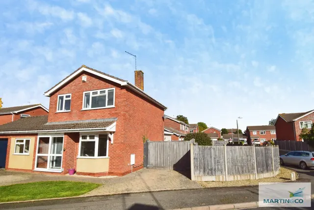 Bittern Road, St Peters, WR5, photo 1