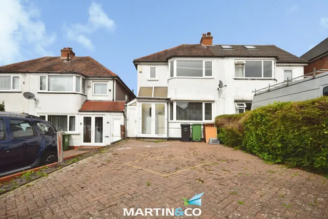 Pierce Avenue, Olton, Solihull, photo 1