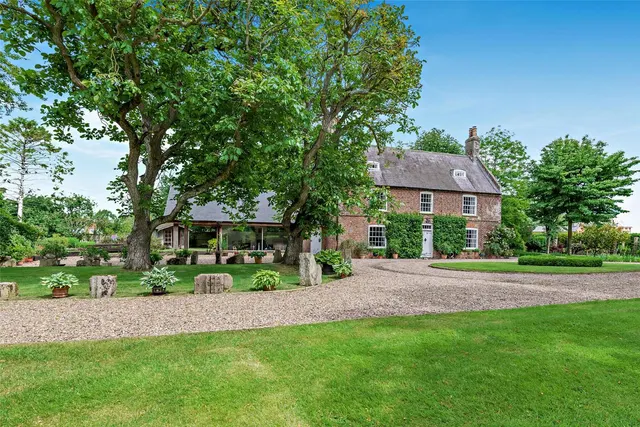 Photo 3 — Chestnut Farmhouse, Main Street, Gayton Le Marsh, Alford, LN13 0NW