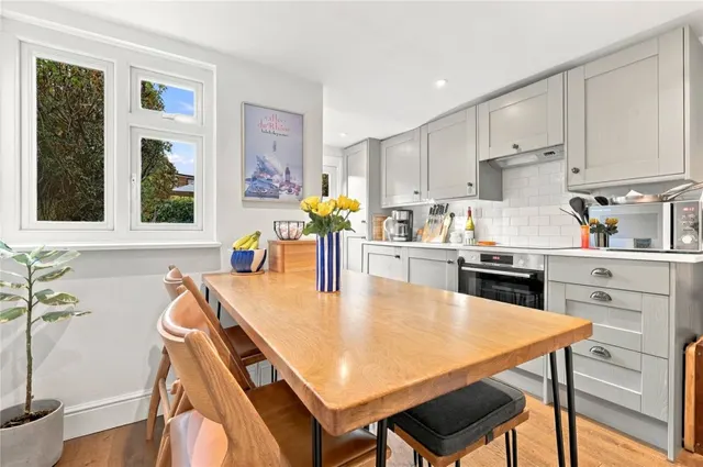 with 2 bedrooms in Saffron Walden, CB11, photo 2