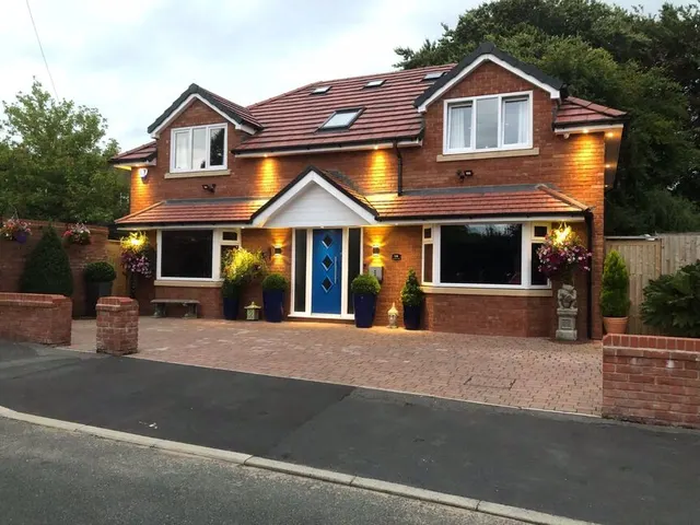 Sandhurst Road, Mile End, Cheshire, SK2, photo 1