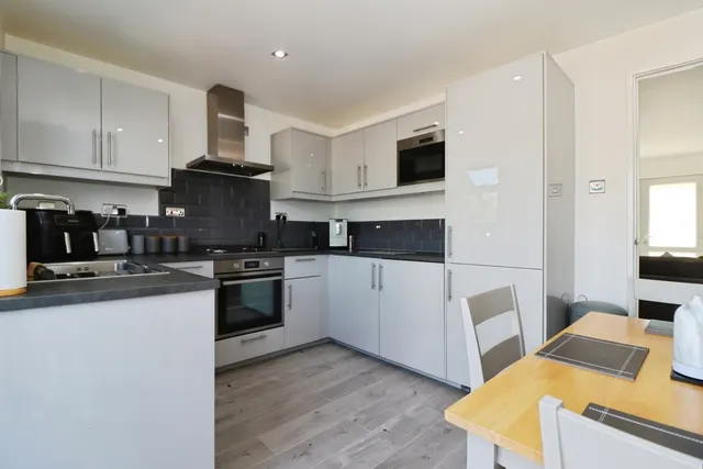 Photo 2 — Collett Close, Hanham, Bristol, BS15