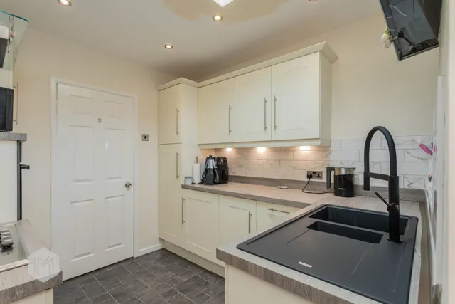 Photo 3 — Caldwell Close, Astley, Tyldesley, Manchester, M29 7FN
