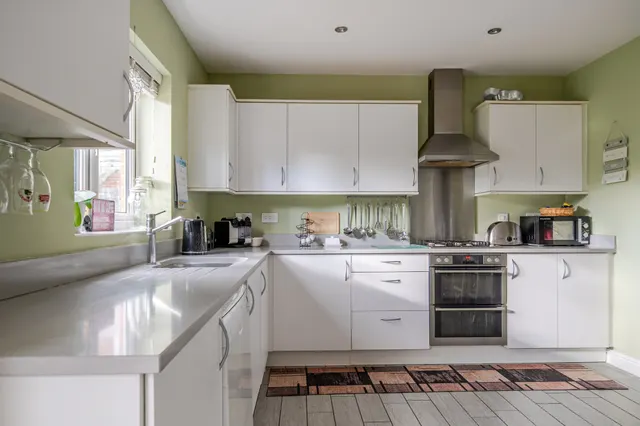 Bourne Way, Burbage, SN8, photo 2