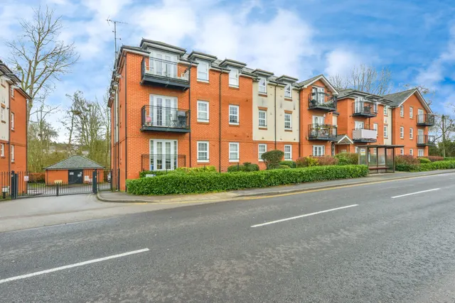 Stephens Court, Harpenden, AL5, photo 1