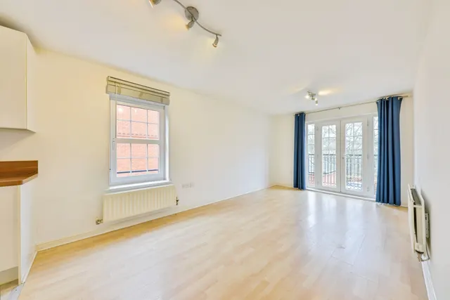 Stephens Court, Harpenden, AL5, photo 2