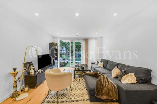 Photo 3 — Waterfront Apartments, Amberley Road, Maida Vale, London, W9