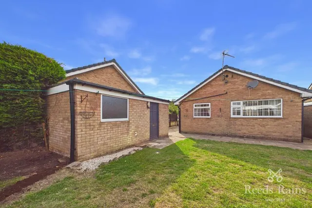 Photo 2 — Patterdale Way, North Anston, South Yorkshire, S25
