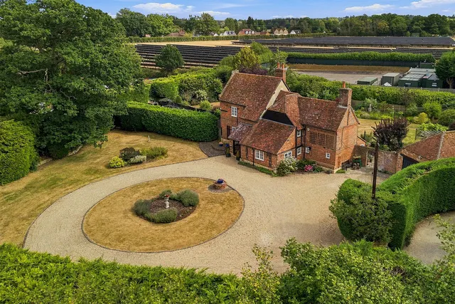 New Road, Little London, RG26, photo 1