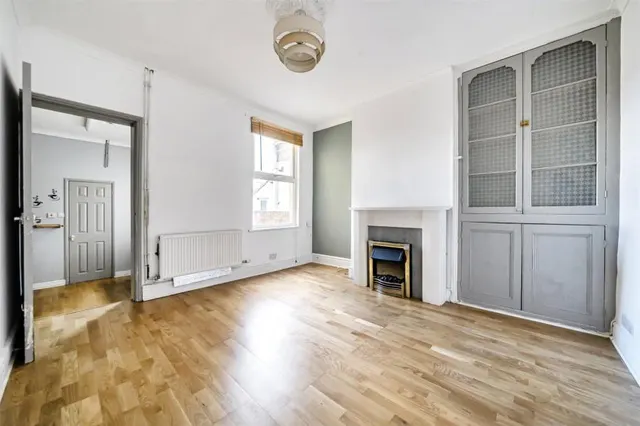 Shelley Street, Swindon, SN1, photo 2