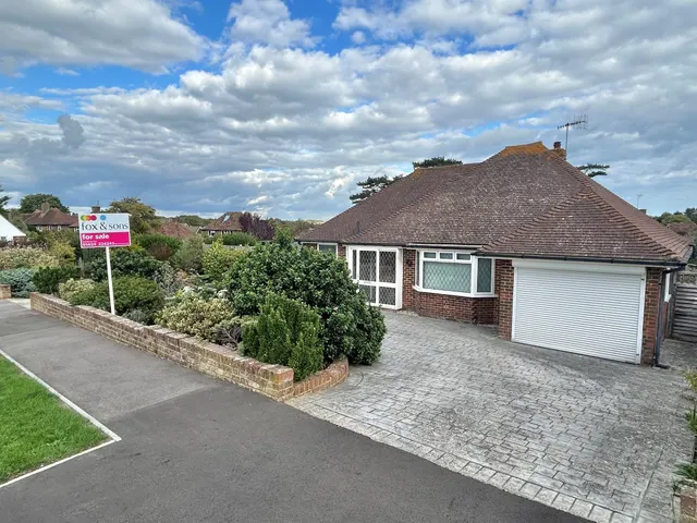 Winston Drive, Bexhill-On-Sea, TN39, photo 1