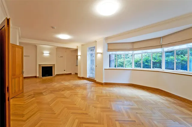 Eton Avenue, Belsize Park, NW3, photo 3