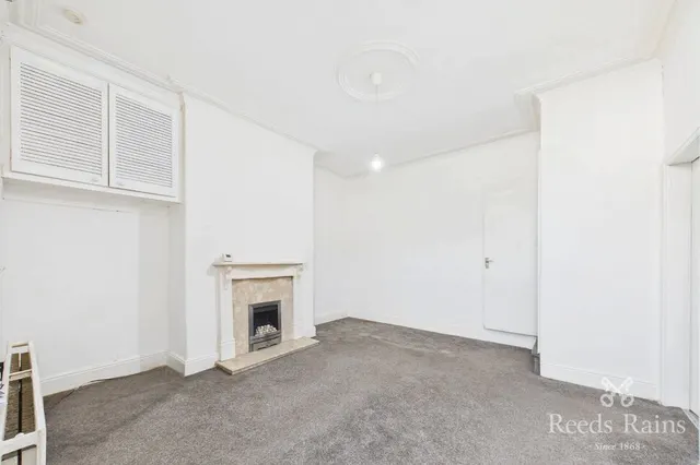 Paley Terrace, Bradford, BD4, photo 3