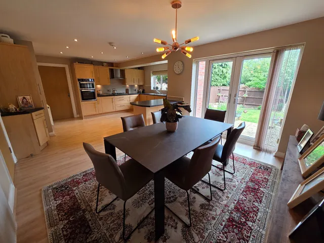 Photo 3 — Wellingtonia Close, Shepshed, Loughborough, LE12 9FB
