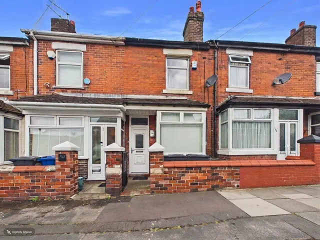 Oxford Road, May Bank, ST5, photo 1