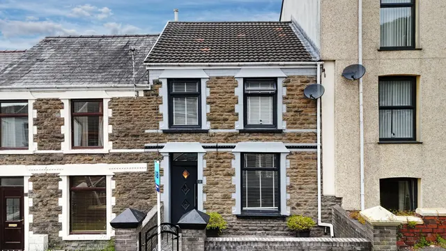 James Street, Tredegar, NP22, photo 1