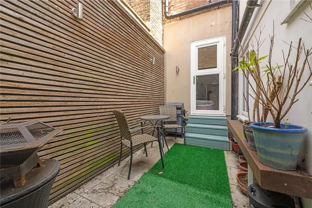 Crystal Palace Road, East Dulwich, London, SE22, photo 1