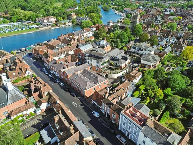 Photo 2 — New Street, Henley-on-Thames, Oxfordshire, RG9 2BT