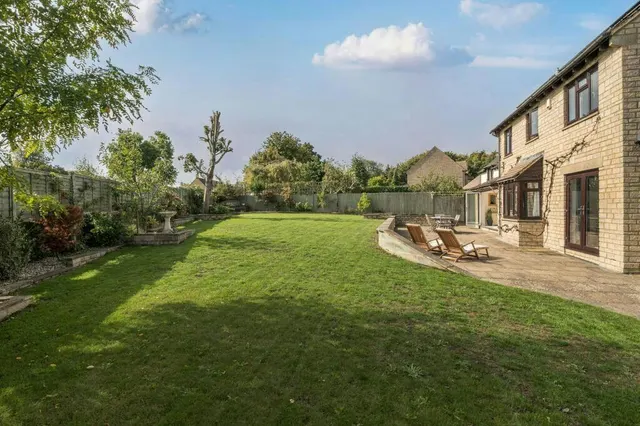 West Hay Grove, Kemble, GL7, photo 1