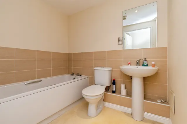 Hednesford Road, Heath Hayes, WS12, photo 3