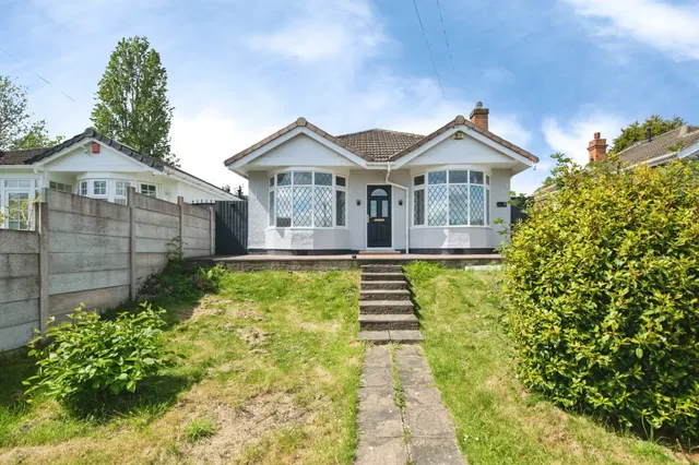 Allens Avenue, West Bromwich, photo 1