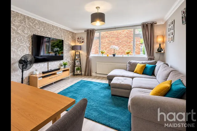 Farleigh Court, Maidstone, ME16, photo 2