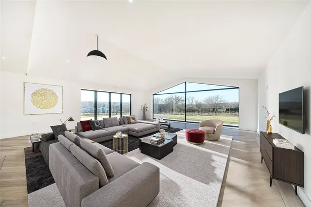 Photo 2 — Brasted Hill Road, Westerham, TN16