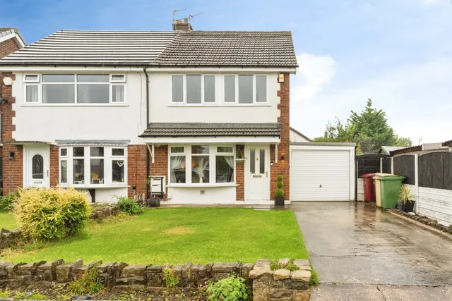 Collins Lane, Bolton, BL5, photo 1
