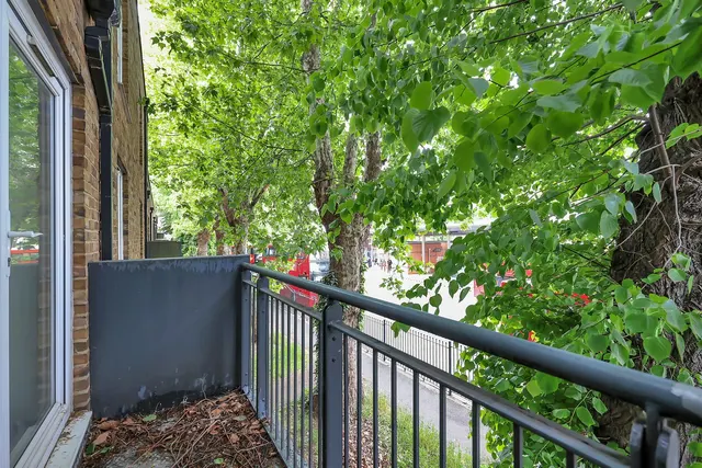 Flat 33, The Point, 5 Tower Mews, London, Greater London, E17 7JU, photo 1