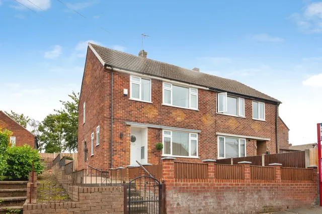 Ashfield Road, Hemsworth, Pontefract, photo 1