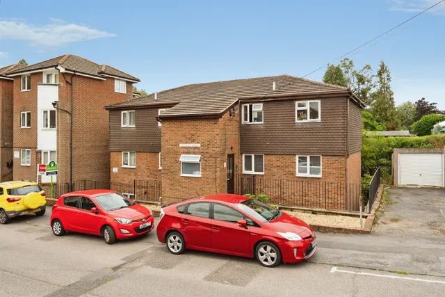 Brook Road, Tunbridge Wells, photo 1