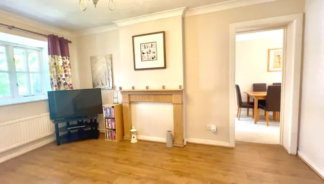 Westfield Drive, Penarth, CF64, photo 3