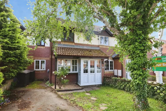 Westfield Drive, Penarth, CF64, photo 1