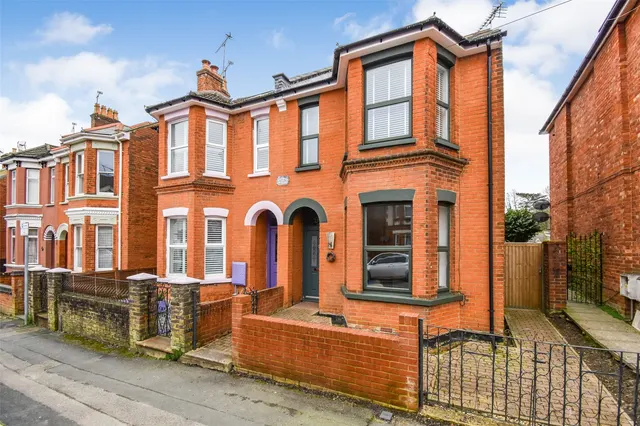 St. Michaels Road, Aldershot, Hampshire, GU12 4JJ, photo 1