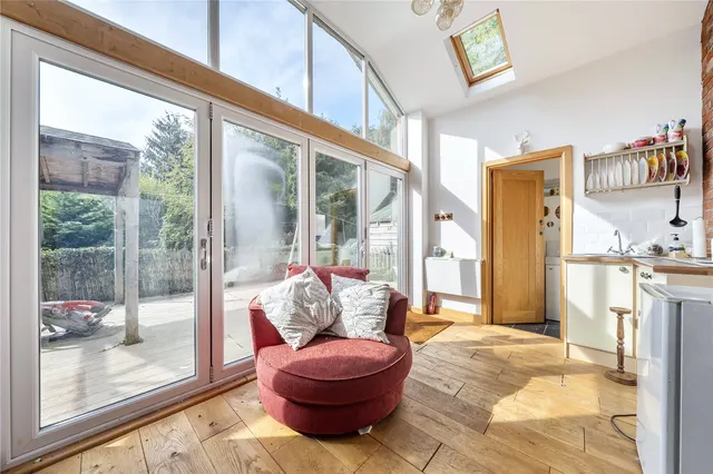 Kinsley Road, Knighton, LD7, photo 2