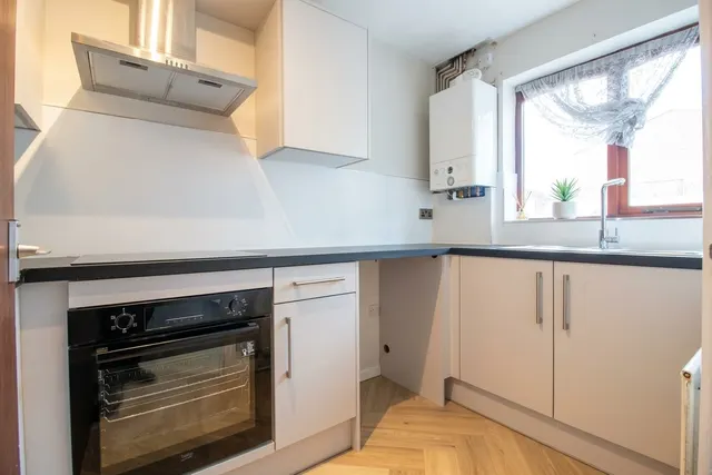 Mackender Court, Scunthorpe, DN16, photo 2
