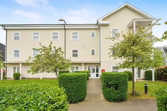 Sherbrooke Way, Drummond Court, KT4, photo 1