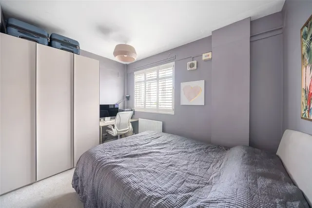 Photo 3 — Rawson Street, Battersea, SW11
