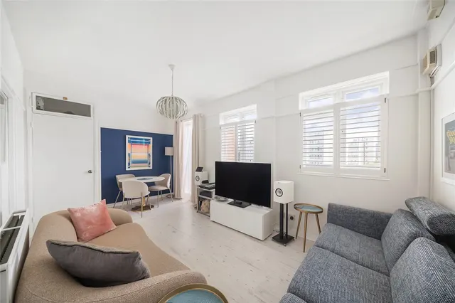 Photo 2 — Rawson Street, Battersea, SW11